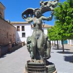 Escultura de la Plaza de Santa María de Andújar
